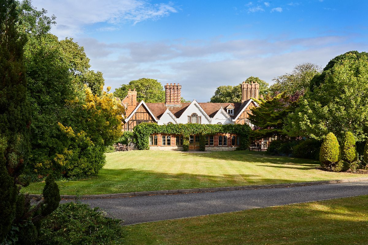 Gallery Item 9 for Macdonald Alveston Manor